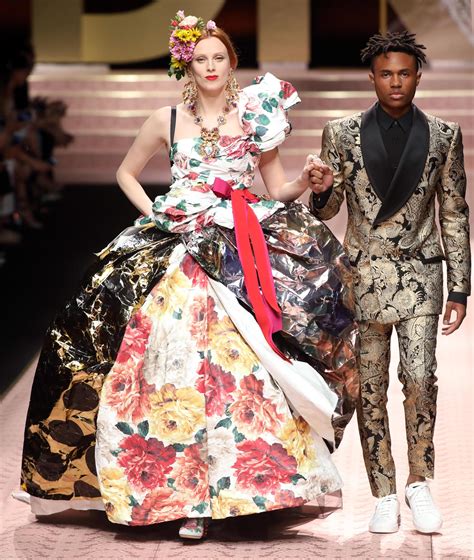 dolce gabbana video cina|dolce gabbana fashion week.